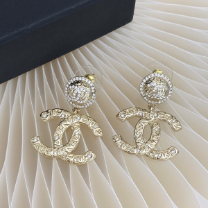 Luxury Womens Jewelry Chanel Gold CC Logo Pendant Earrings A205PP170 AA149010