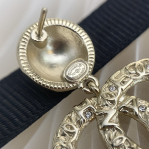 Luxury Womens Jewelry Chanel Gold CC Logo Pendant Earrings A205PP170 AA149010