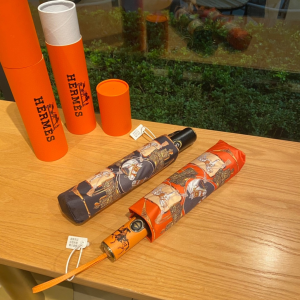 Luxury Womens Umbrella Hermes Horse Printed Umbrella in Black A144PP100 AA149460