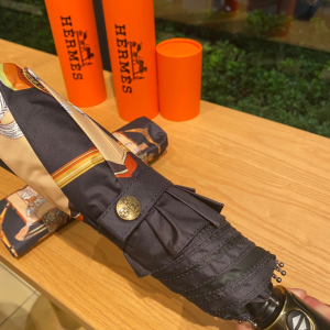 Luxury Womens Umbrella Hermes Horse Printed Umbrella in Black A144PP100 AA149460