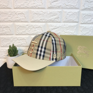Burberry Vintage Hose Check Canvas Baseball Cap Hats 