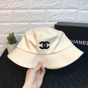 Luxury Womens Hats Chanel CC Logo Bucket Cap Hats OFF White A190PP90 AA149935