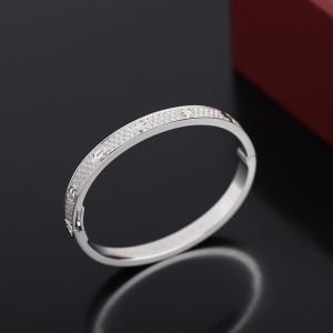 Cartier Vip Diamonds Love Bracelet Silver 
