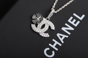 Luxury Womens Jewelry Chanel Crystals Double C Pendant Necklace A205PP220 AA150072