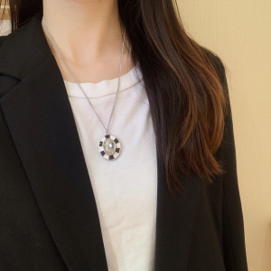 Luxury Womens Jewelry Chanel Round Pendant Necklace A205PP160 AA150079