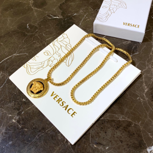 Versace Gold Icon Medusa Pendant Chain Necklace 