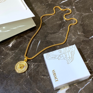 Versace Gold Icon Medusa Pendant Chain Necklace 