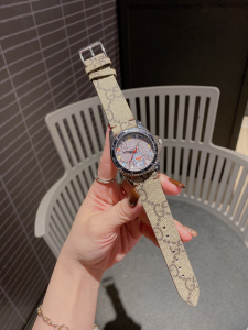 Luxury Womens Watches Gucci Beige Doraemon Dive Watch A213PP580 AA150132