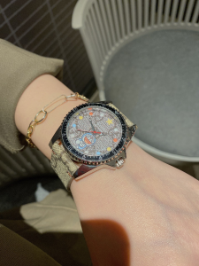 Luxury Womens Watches Gucci Beige Doraemon Dive Watch A213PP580 AA150132