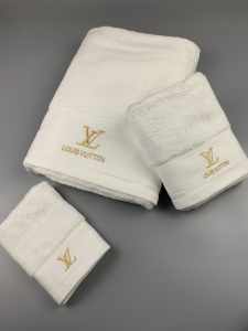 Louis Vuitton LV Logo Embroidery Cotton LV Bathroom Bath Towel 3 Sets White Louis Vuitton LV Logo Embroidery Cotton LV Bathroom Bath Towel 3 Sets White