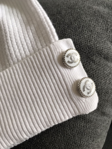 Luxury Womens Clothing Chanel CC Logo Knitwear Tops White SML A29PP480 AA150195