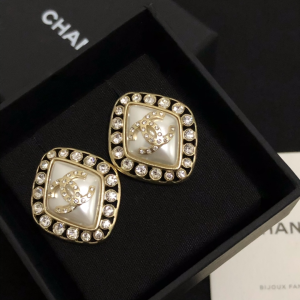 Luxury Womens Jewelry Chanel Crystals CC Logo Earrings A39PP135 AA150204