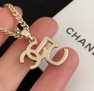 Luxury Womens Jewelry Chanel Gold CC Logo and NO5 Chain Necklace A39PP135 AA150208