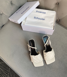 Proenza Schouler Scrunched Sandal OFF White Lambskin 75MM Proenza Schouler Scrunched Sandal OFF White Lambskin 75MM