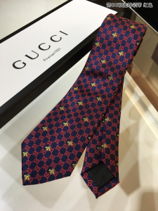 Gucci GG Bees Silk Tie Red 