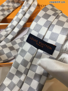 Luxury Mens Ties Louis Vuitton Damier Classique White Ties A151PP130 AA150578
