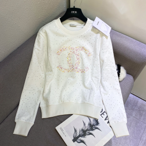 Chanel CC Logo White Knitwear 