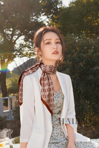 Luxury Womens Scarf Fendi FF Multicolor Pink Silk Scarf 90x90CM A151PP210 AA150572