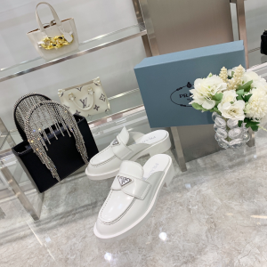 Luxury Womens Shoes Prada Brushed Leather Mules in White 35 To 40 A151PP470 AA150599