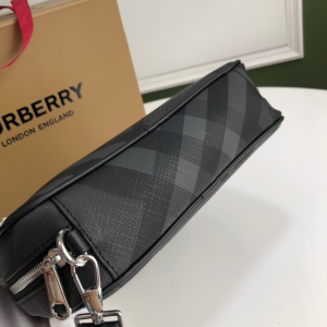 Luxury Mens Handbags Burberry Mens Pouch Clutch Bag 22x5x15CM A197PP480 AA150787