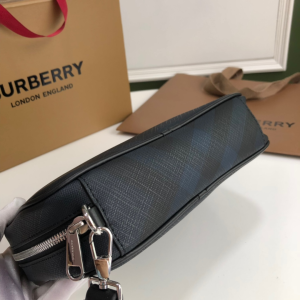 Luxury Mens Handbags Burberry Mens Pouch Clutch Bag 22x5x15CM A197PP480 AA150788