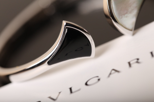 Luxury Womens Jewelry Bvlgari Divas Dream Bracelet A205PP380 AA150799