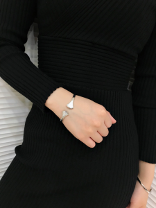 Luxury Womens Jewelry Bvlgari Divas Dream Bracelet A205PP380 AA150801