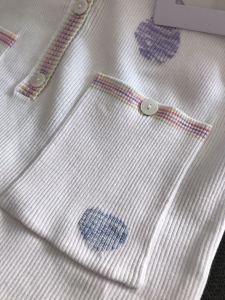 Luxury Womens Clothing Chanel White Knitwear V Neck T Shirt SML A29PP480 AA150902