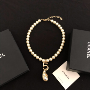 Chanel Pearls NO5 Pendant Necklace 