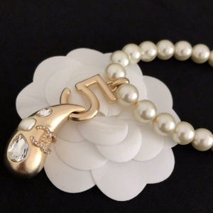 Luxury Womens Jewelry Chanel Pearls NO5 Pendant Necklace A39PP200 AA151437