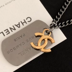 Luxury Womens Jewelry Chanel Vintage Tag CC Pendant Necklace A39PP135 AA151436