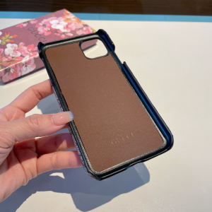 Luxury Womens Phone Case Gucci GG Supreme iPhone Case A62PP50 AA151471