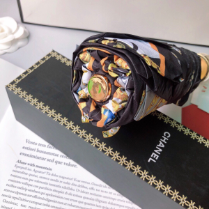 Luxury Womens Umbrella Chanel Large CC Logo Umbrella in Black A190PP115 AA151321