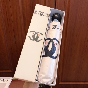 Luxury Womens Umbrella Chanel Large CC Logo Umbrella in White A190PP115 AA151319