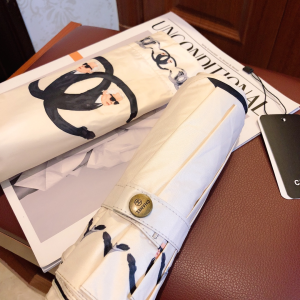 Luxury Womens Umbrella Chanel Large CC Logo Umbrella in White A190PP115 AA151319