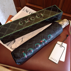 Luxury Womens Umbrella Gucci Logo Print Umbrella in Black A190PP115 AA151316
