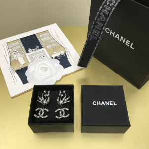 Luxury Womens Jewelry Chanel Crystals CC Logo Earrings A152PP150 AA151848