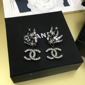 Luxury Womens Jewelry Chanel Crystals CC Logo Earrings A152PP150 AA151848