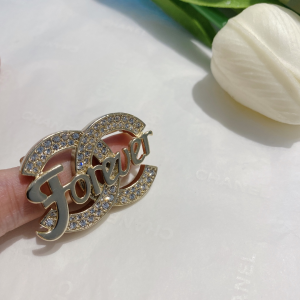 Luxury Womens Jewelry Chanel Forever Crystals CC Logo Brooch A152PP130 AA151847