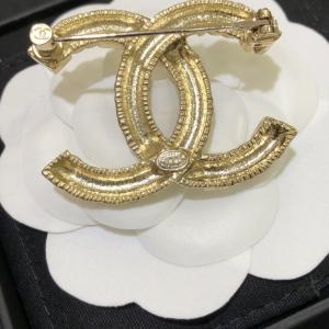 Luxury Womens Jewelry Chanel Gold Crystals CC Logo Brooch A152PP120 AA151842