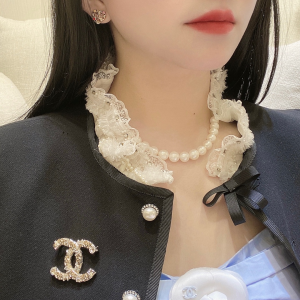 Luxury Womens Jewelry Chanel Gold Crystals CC Logo Brooch A152PP120 AA151842