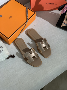 Hermes Oran Slide Sandal Gold Leather 