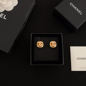 Luxury Womens Jewelry Chanel Gold Crystal CC Earrings A39PP120 AA152043