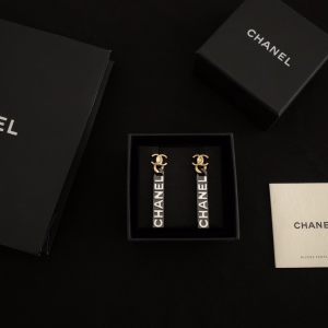 Luxury Womens Jewelry Chanel Monogram Tag Earrings A39PP120 AA152041