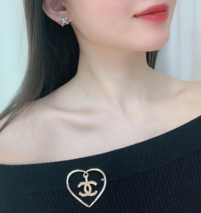 Luxury Womens Jewelry Chanel Star Earrings A39PP110 AA152039
