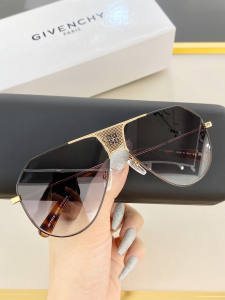 Givenchy Luxury Sunglasses GV7137 