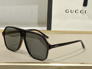 Gucci Luxury Sunglasses GG0734S 