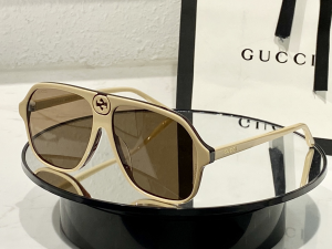 Gucci Luxury Sunglasses GG0734S 
