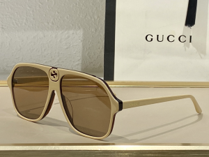 Gucci Luxury Sunglasses GG0734S 