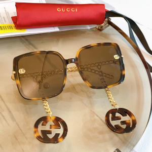 Gucci Luxury Sunglasses GG0742 